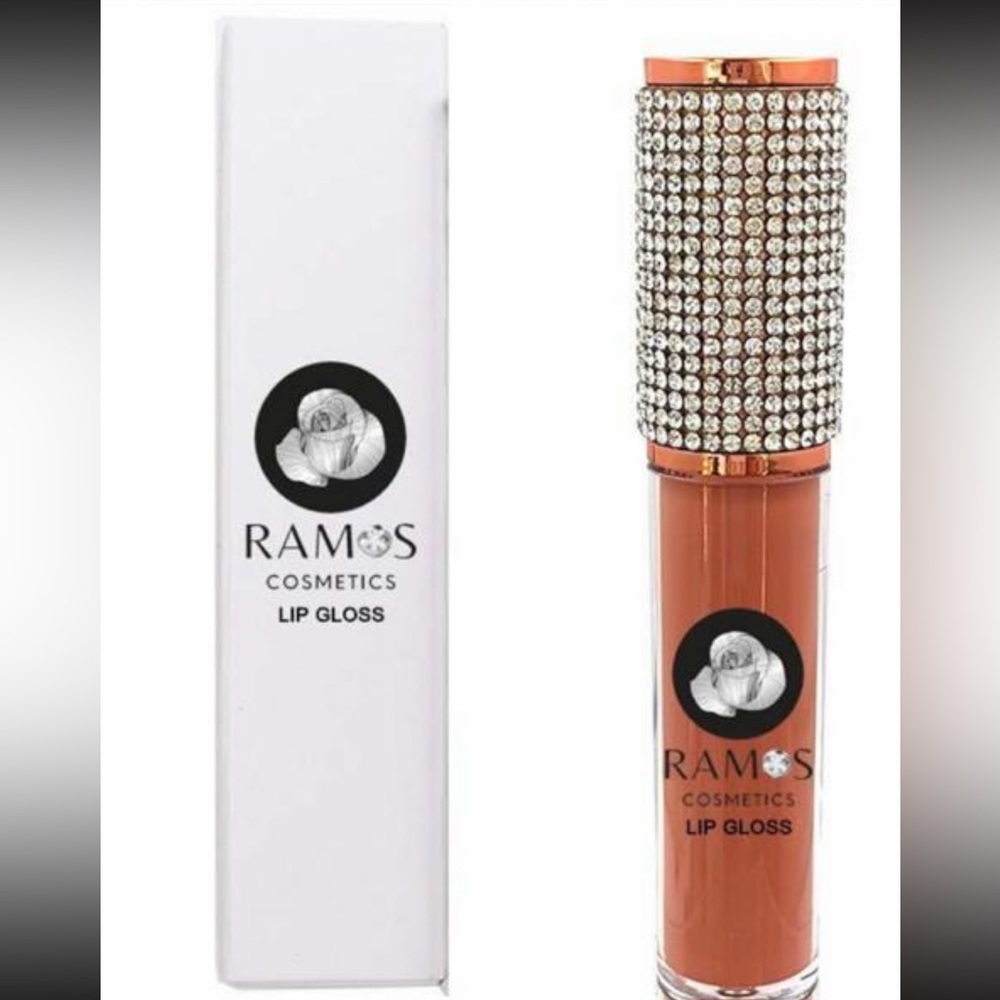 Long-lasting vegan lipgloss.